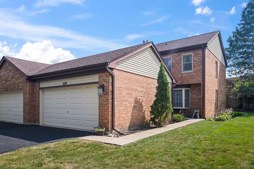 1566 North Windsor Drive Arlington Heights IL 60004
