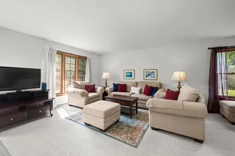 1566 North Windsor Drive Arlington Heights IL 60004