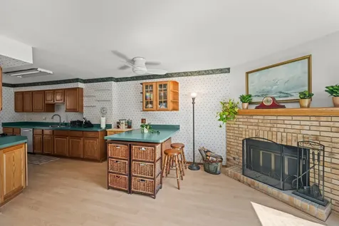 1566 North Windsor Drive Arlington Heights IL 60004