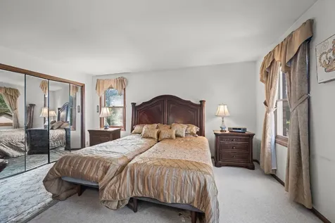 1566 North Windsor Drive Arlington Heights IL 60004