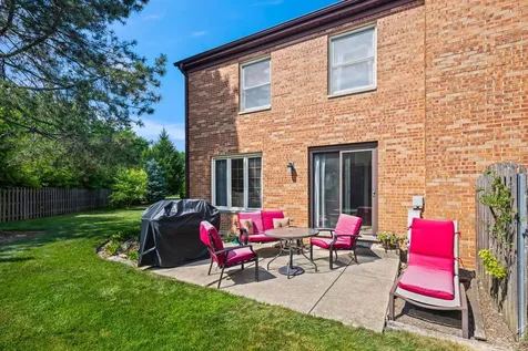 1566 North Windsor Drive Arlington Heights IL 60004