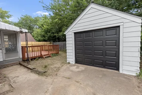 1719 Carney Avenue Rockford IL 61103