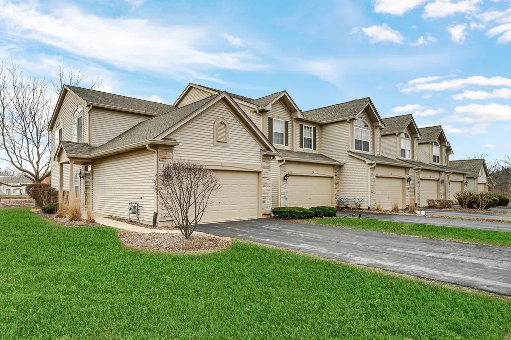 2325 Summerlin Drive Aurora IL 60503