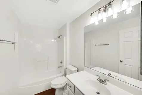2325 Summerlin Drive Aurora IL 60503