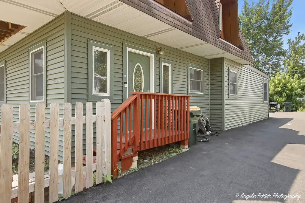 42680 North Lake Drive Antioch IL 60002