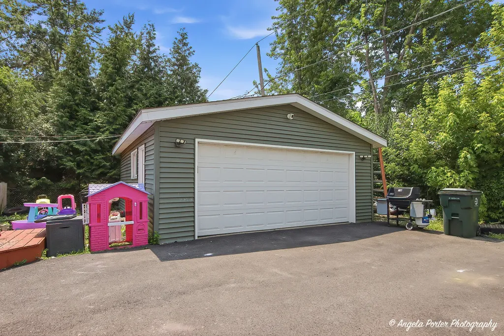42680 North Lake Drive Antioch IL 60002