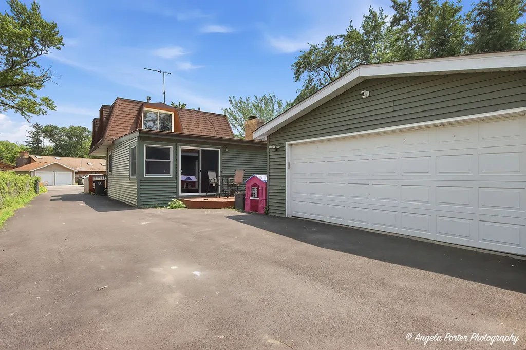 42680 North Lake Drive Antioch IL 60002