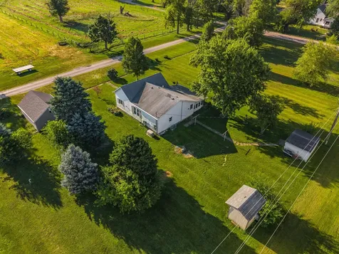 13223 North 2760 Road Forrest IL 61741