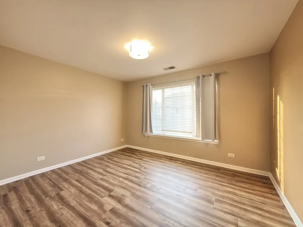 2263 Daybreak Drive Aurora IL 60503