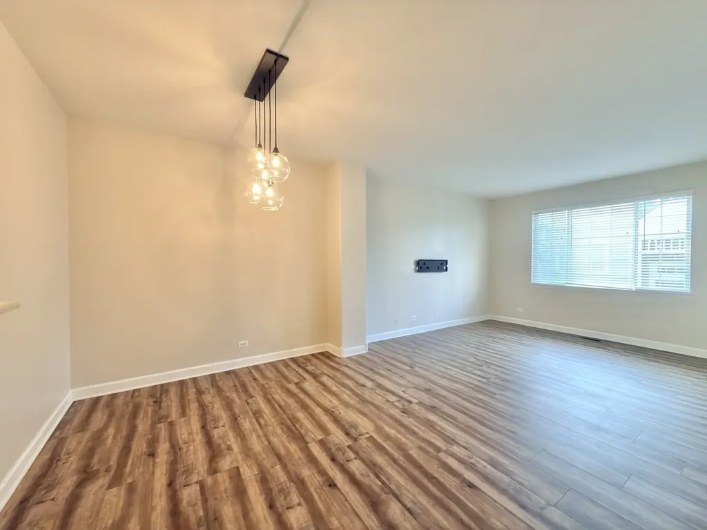 2263 Daybreak Drive Aurora IL 60503