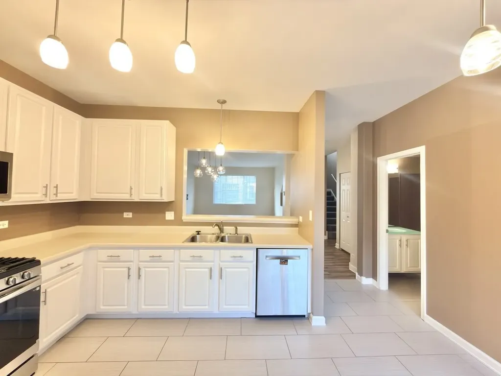 2263 Daybreak Drive Aurora IL 60503