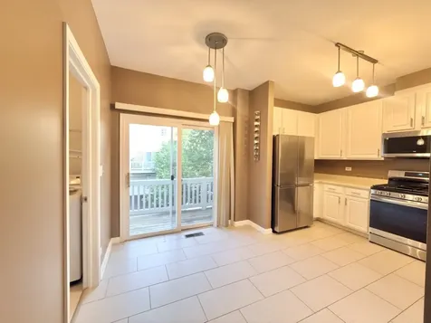 2263 Daybreak Drive Aurora IL 60503