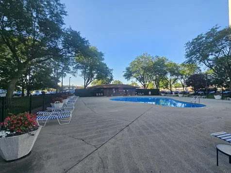 9001 Golf Road Des Plaines IL 60016