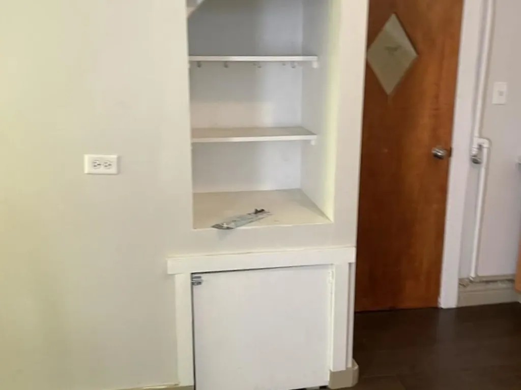 4846 West Gunnison Street Chicago IL 60630