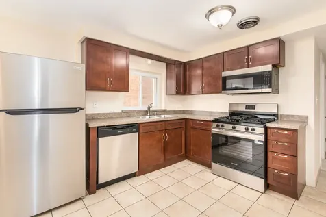 2245 Des Plaines Avenue North Riverside IL 60546