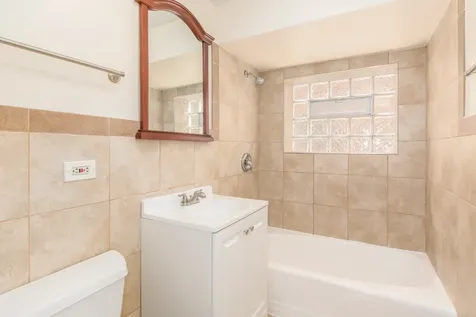 2245 Des Plaines Avenue North Riverside IL 60546