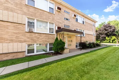 2245 Des Plaines Avenue North Riverside IL 60546