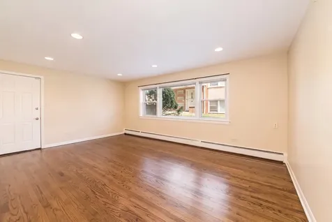 2245 Des Plaines Avenue North Riverside IL 60546