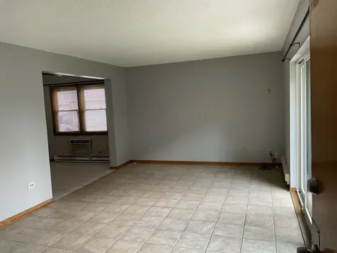 6436 West 64th Place Chicago IL 60638