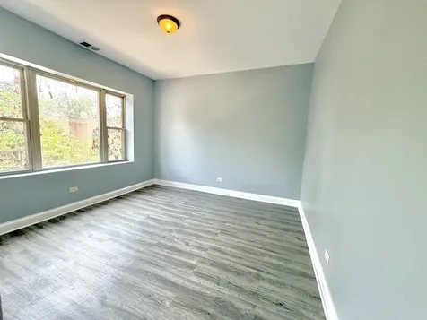 7821 South Phillips Avenue Chicago IL 60649