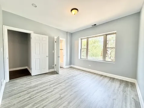 7821 South Phillips Avenue Chicago IL 60649