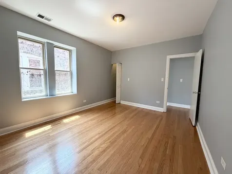 7821 South Phillips Avenue Chicago IL 60649