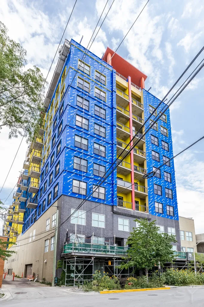 1122 West Catalpa Avenue Chicago IL 60640