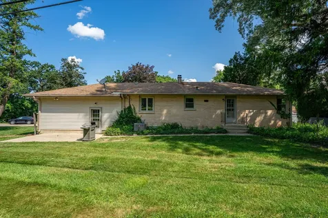 508 Oak Drive East Dundee IL 60118