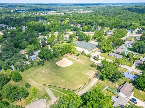 508 Oak Drive East Dundee IL 60118