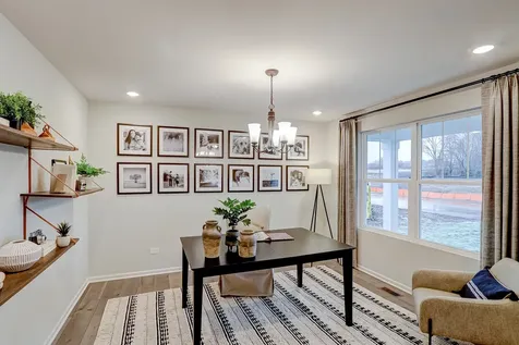 142 Piper Glen Avenue Oswego IL 60543