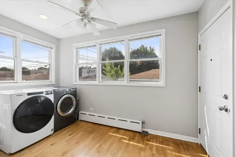 5147 West Cullom Avenue Chicago IL 60641