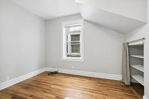 5147 West Cullom Avenue Chicago IL 60641