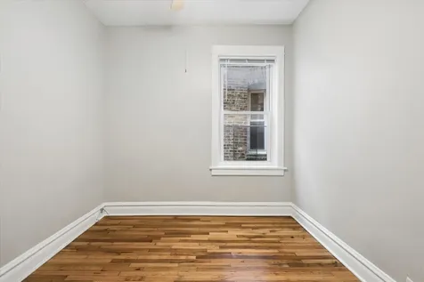 5147 West Cullom Avenue Chicago IL 60641