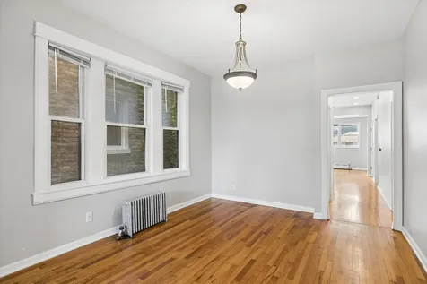 5147 West Cullom Avenue Chicago IL 60641