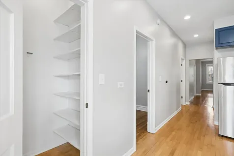 5147 West Cullom Avenue Chicago IL 60641
