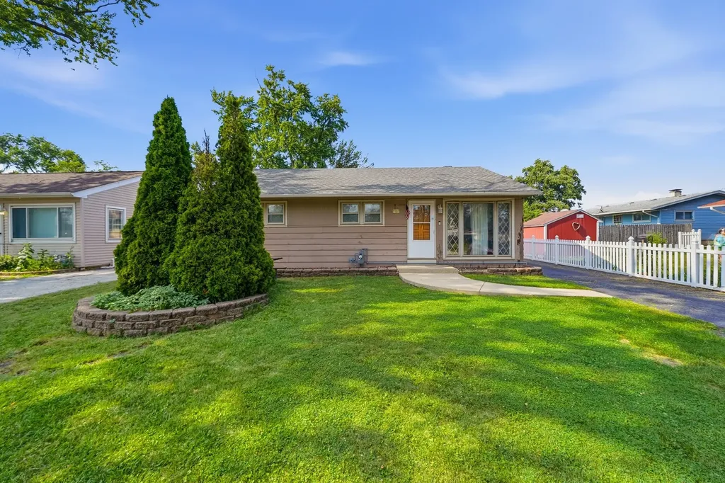 1107 Elmhurst Street Bensenville IL 60106