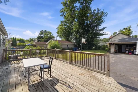 1107 Elmhurst Street Bensenville IL 60106