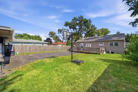 1107 Elmhurst Street Bensenville IL 60106