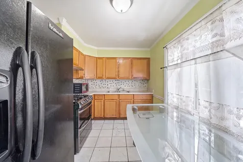 1107 Elmhurst Street Bensenville IL 60106