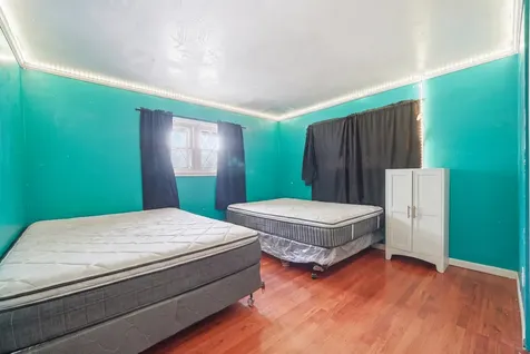 1107 Elmhurst Street Bensenville IL 60106