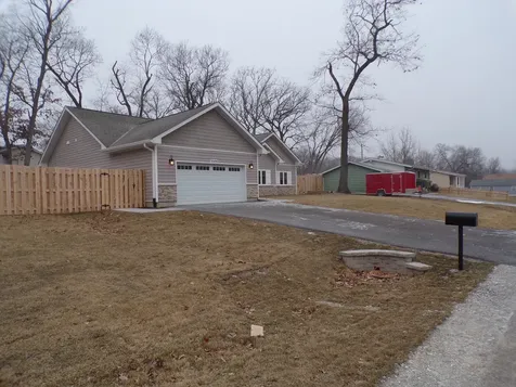 33476 North Evergreen Drive Grayslake IL 60030
