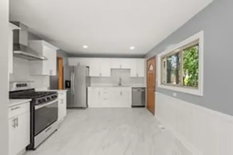 501 Lafayette Lane Hoffman Estates IL 60169