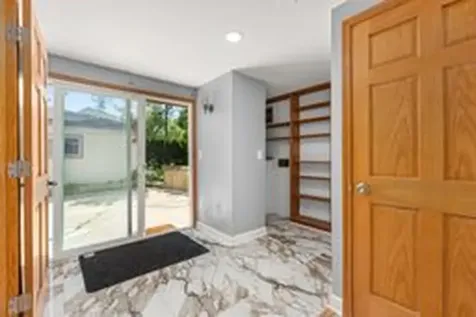 501 Lafayette Lane Hoffman Estates IL 60169