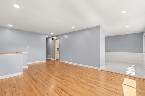 501 Lafayette Lane Hoffman Estates IL 60169
