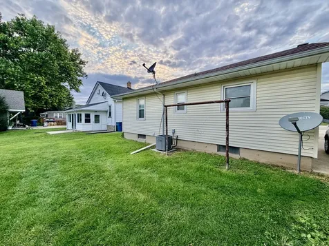 710 Saint Vincents Avenue Peru IL 61354