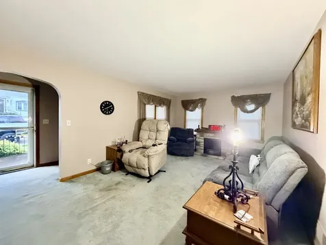 710 Saint Vincents Avenue Peru IL 61354