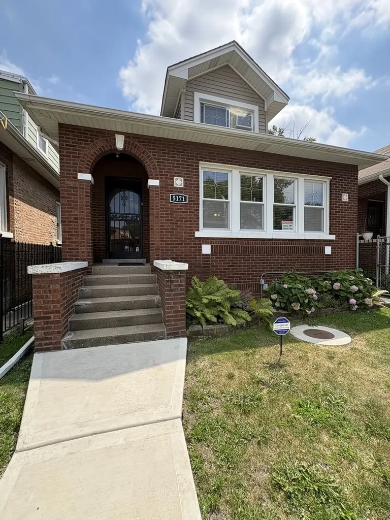 5171 West Wabansia Avenue Chicago IL 60639