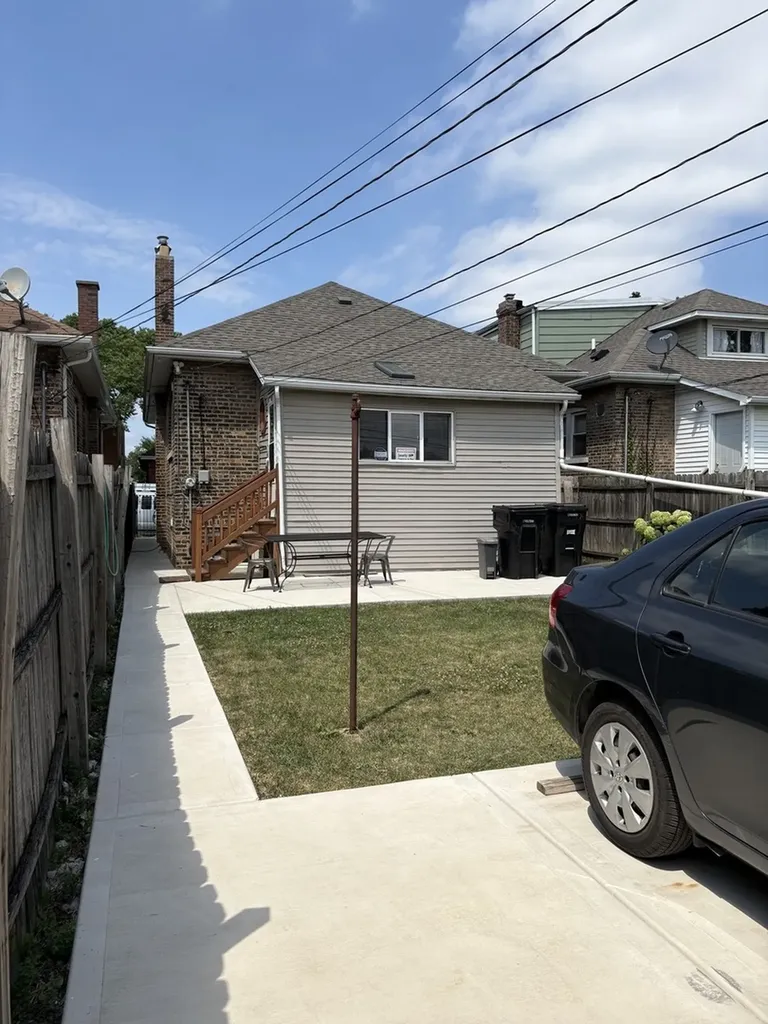 5171 West Wabansia Avenue Chicago IL 60639