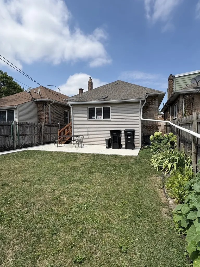5171 West Wabansia Avenue Chicago IL 60639