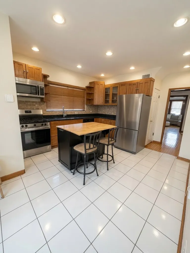 5171 West Wabansia Avenue Chicago IL 60639